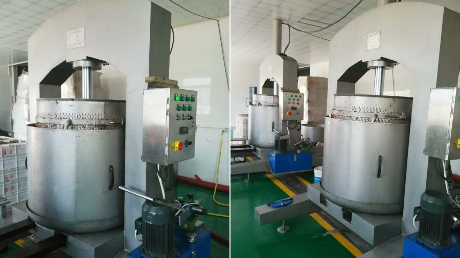 Ice Grape Pressing Project in Winery